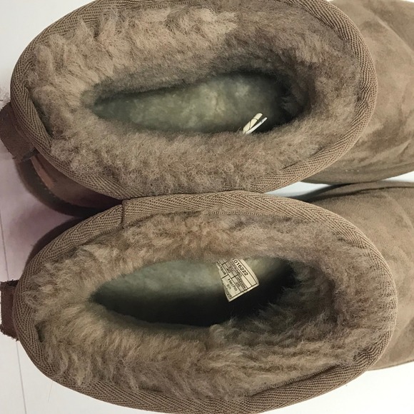 UGG Classic Mini II Taupe Brown Suede Shearling Ankle Boots 1016222 womens  9 - Picture 7 of 11